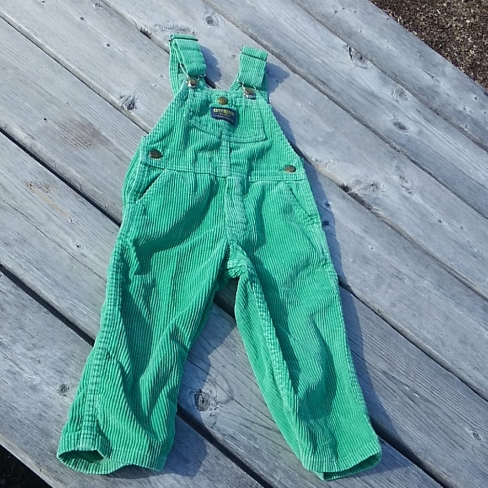 Oshkosh B'Gosh 2T Green Corduroy Overalls